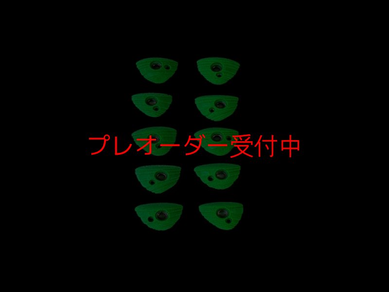 画像1: CCE　French Connection 15 - Brigitte & Claire -  Small Footholds/プレオーダー (1)